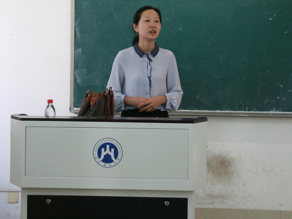 新澳彩
举办“专业面对面”新生专业教育讲座5.jpg